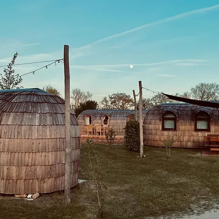 Apartment Tiny Iglookarlsson